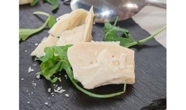 Morceau de Kefalotyri AOP grecque 